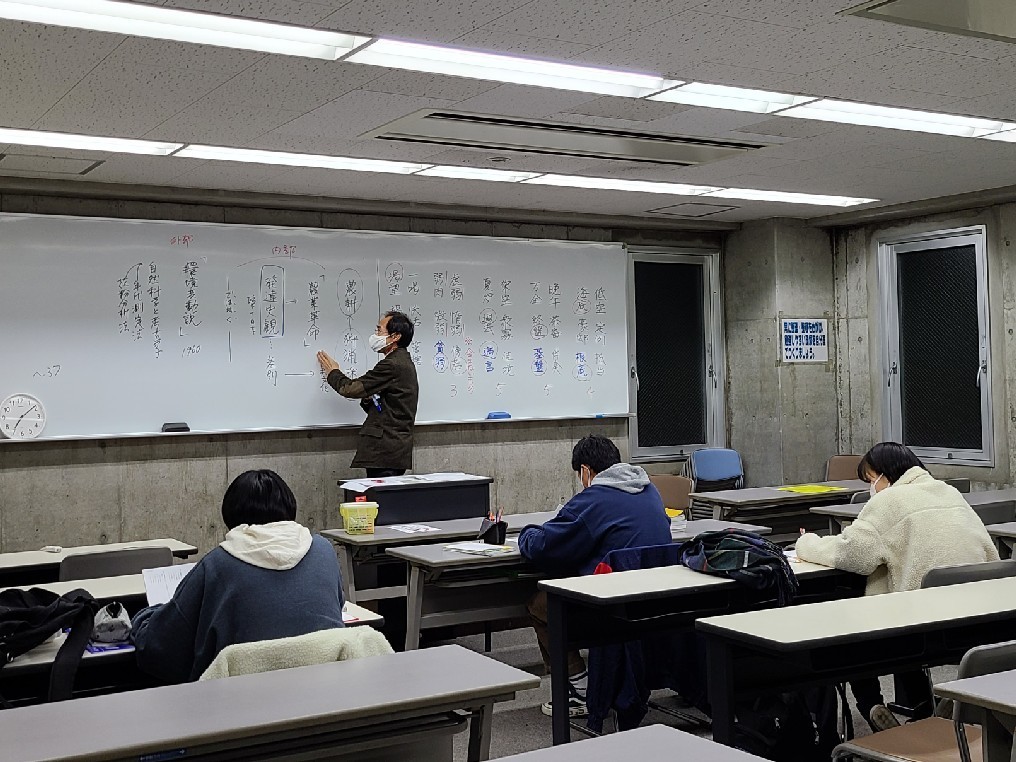 /bu/diary/img/20210118abe01%E6%B5%A6%E9%87%8E%E5%85%88%E7%94%9F%E5%AF%BE%E9%9D%A2.jpg