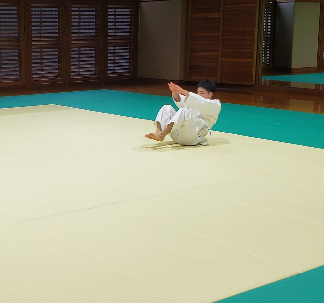 /bu/diary/img/221219ichimura1.jpg